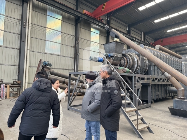 聚焦綠色科技,玻利維亞客戶考察紡織品廢料炭化機